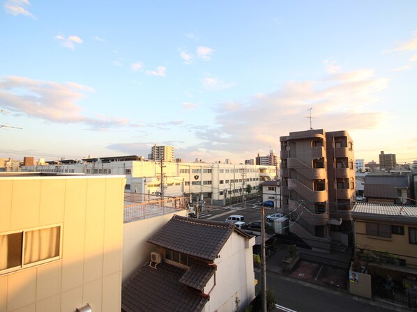 エステート石園の物件内観写真